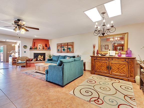 5th image of 248 E Paseo Churea
