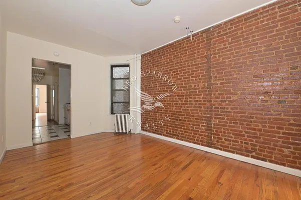 Rented by Red Sparrow Realty Group | media 18