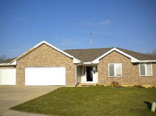 6920 Errol Ct, Cherry Valley, IL 61016