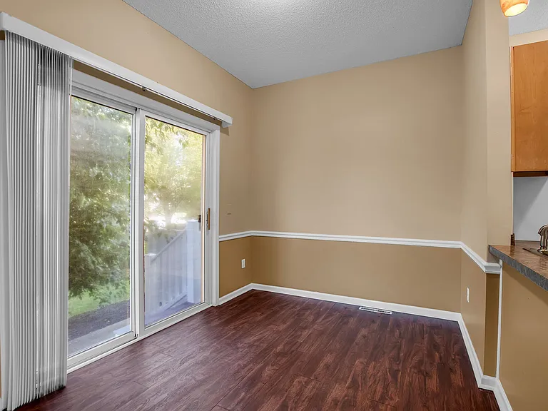 691 Skinnersville Rd #4 — Photo 5