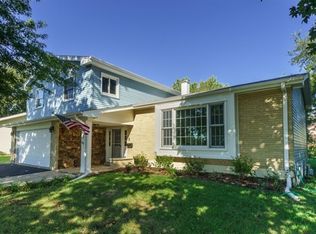 1122 W Westwood Trl, Addison, IL 60101