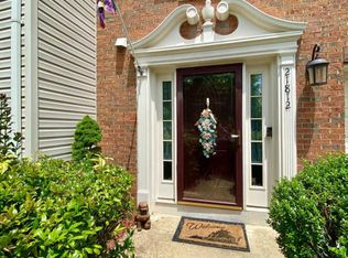 21812 Mornington Crescent Ter, Sterling, VA 20166