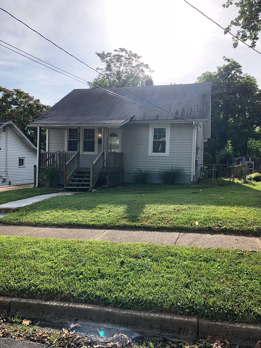 422 George Ave photo 1