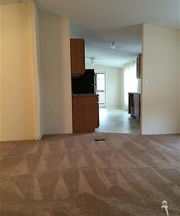 3rd image of 3127 High Meadows Drive SW