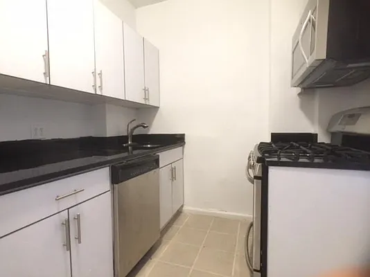 Rented by Bohemia Realty Group | media 11