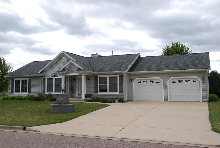 1st image of 1650 Leslie Dr