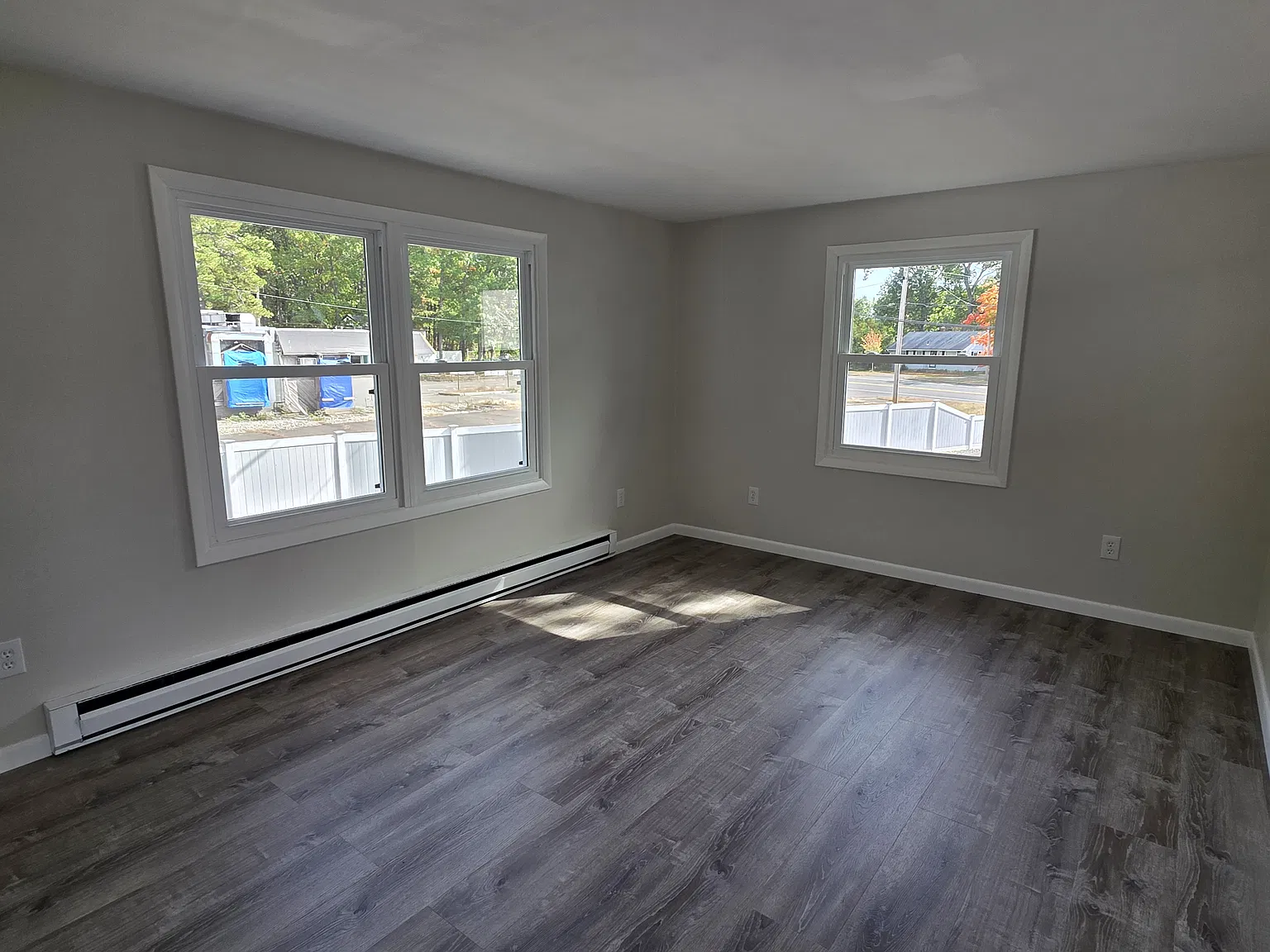 3 bed, 1000 sqft, $1,950 — Photo 4