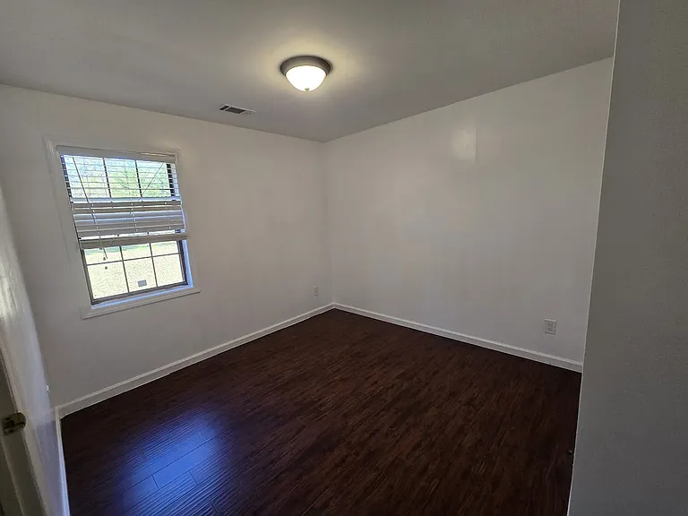 4904 West St — Photo 10