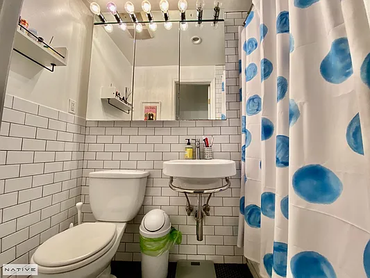Rented by Native Real Estate LLC | media 17