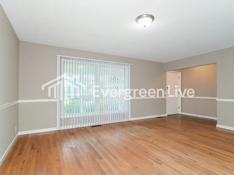 3435 Brookshire Dr — Photo 10
