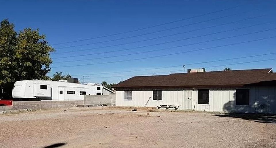 1st image of 7990 Firethorn Ln