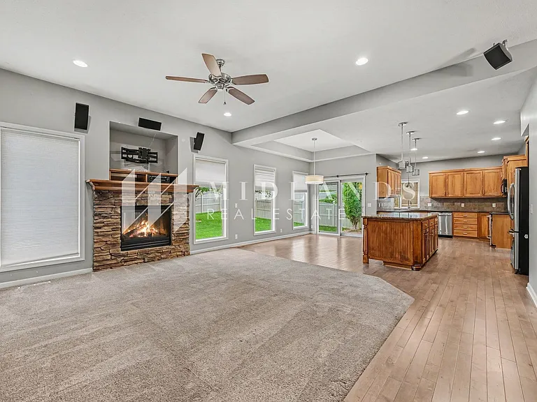 10307 Florence Cir — Photo 4