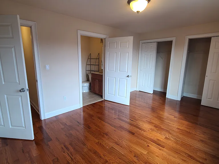 459 Main St #3 — Photo 4