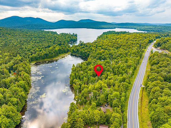 4th image of 35 Clear Pond Way