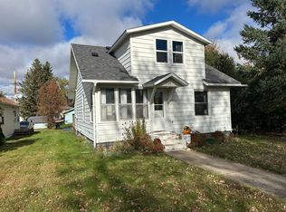 413 4th St SW, Crosby, MN 56441