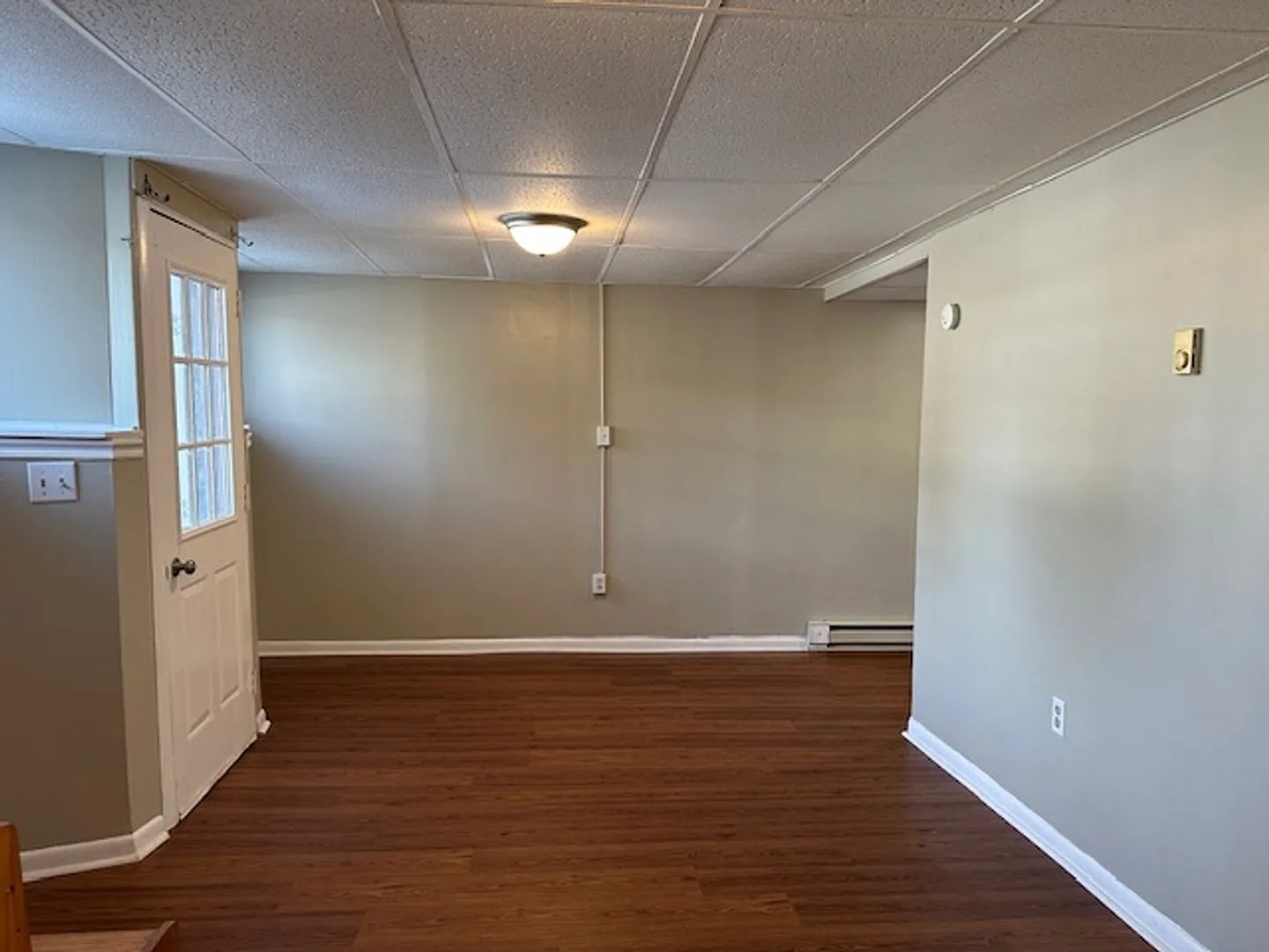2 Bedroom Apartment with Private Patio & Off-Street Parking — Photo 3
