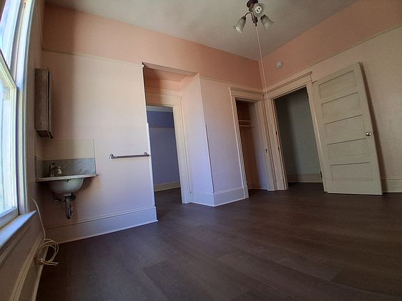 2nd image of 114 N 5th St #Red