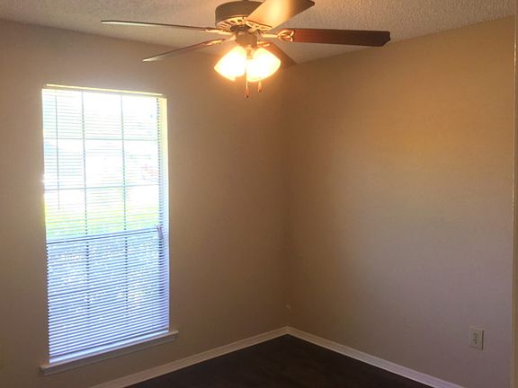 4th image of 6054 Shadydale Ct