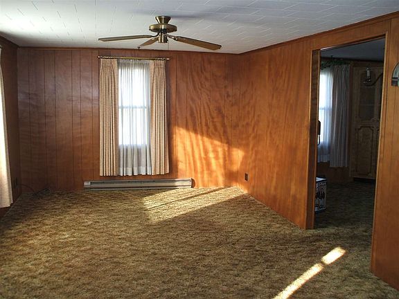 3rd image of 230 E Elder St