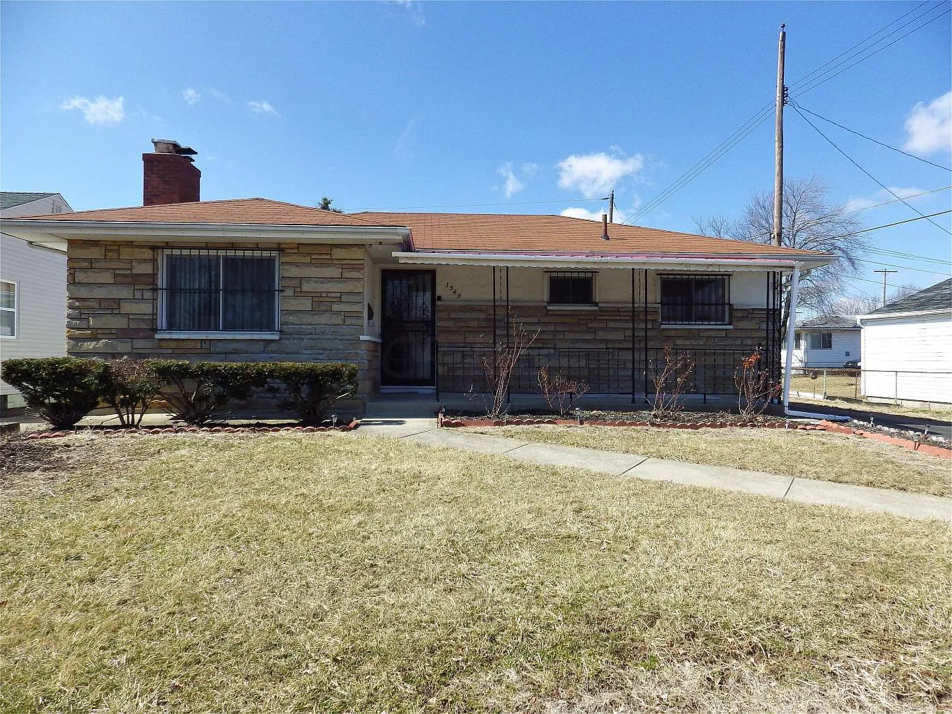 1349 Lilley Ave photo 1