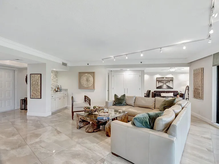 5279 Fountains Dr S #304 — Photo 7