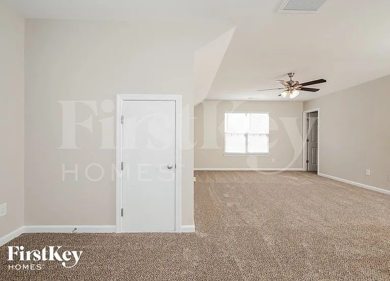6226 Glen Way Dr — Photo 10