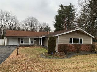 8 Trinity Pl, Spring Valley, NY 10977