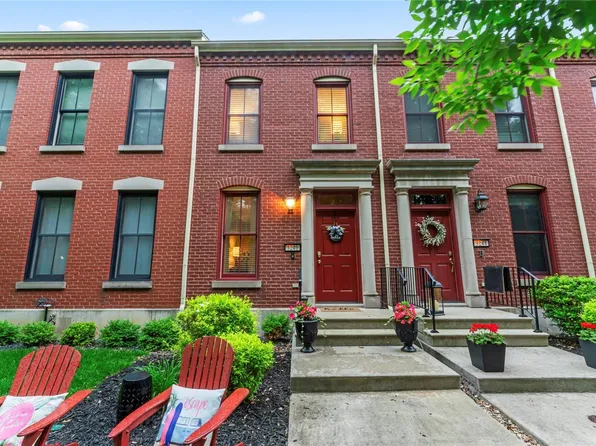 3240 Domain St, Saint Charles, MO 63301