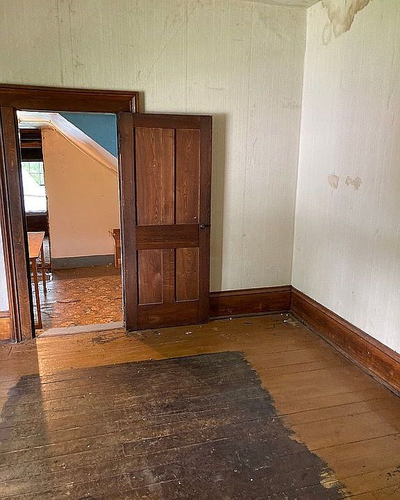 31 Main St, Waddington, NY 13694 Zillow