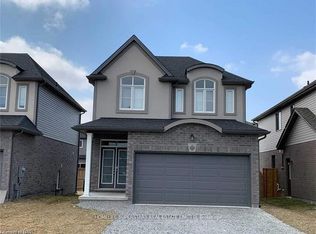 6039 Kate Ave, Niagara Falls, ON L2H 0M9