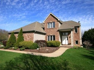 589 Pheasant Dr, Westville, IN 46391