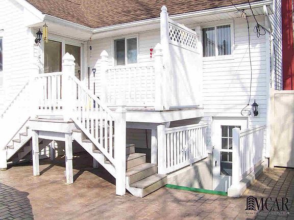 5th image of 21945 Candace Dr