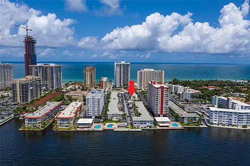 3131 S Ocean Dr #110 Photo 1