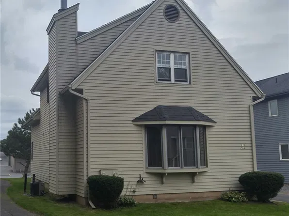 134 Marlborough Rd, Syracuse, NY 13206