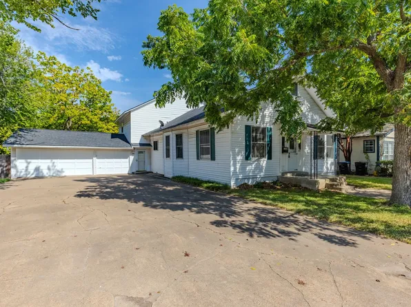 3821 Pine St, Greenville, TX 75401