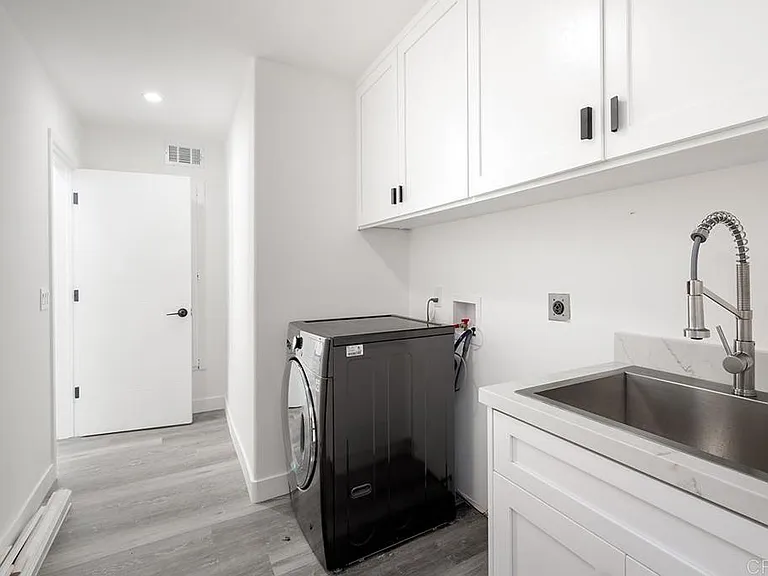 3647 Hazelhurst Pl — Photo 21