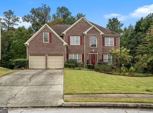 3090 Royal Creek Way SW, Lilburn, GA 30047