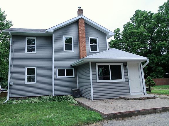 4th image of 517 Bentley St