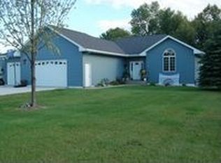23 W Raven Rock Rd, Mankato, MN 56001
