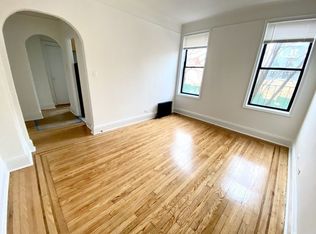 25-65 32nd St #2A, Astoria, NY 11102