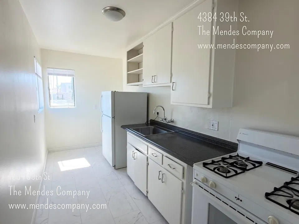 4380-4384 39th St