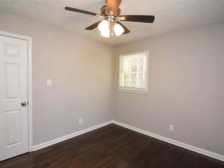 86 Regency Way SE — Photo 43