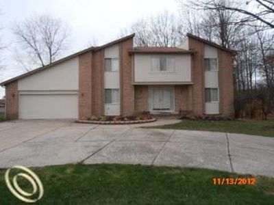 6099 Quaker Hill Dr, West Bloomfield, MI, 48322