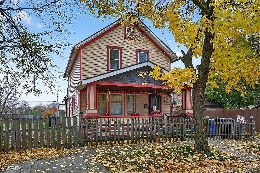 2943 W 17th St photo 1