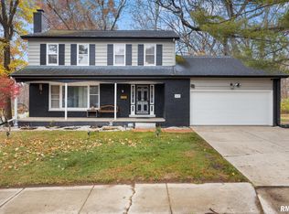 2635 N Kingston Dr, Peoria, IL 61604