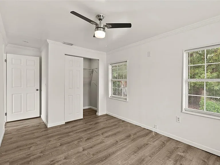 1605 E 29th Ave — Photo 17