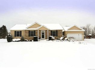 7170 Goodrich Rd, Clarence Center, NY 14032