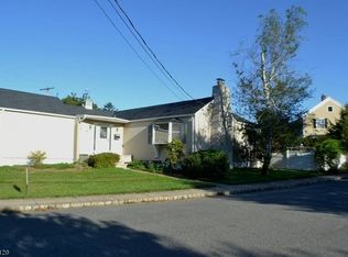 21 Walnut St, Wharton, NJ 07885