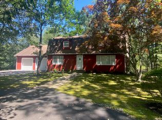 13132 W Buckshutem Rd, Millville, NJ 08332