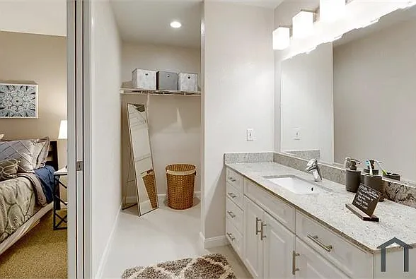 200 Skidmore Blvd #1 — Photo 10